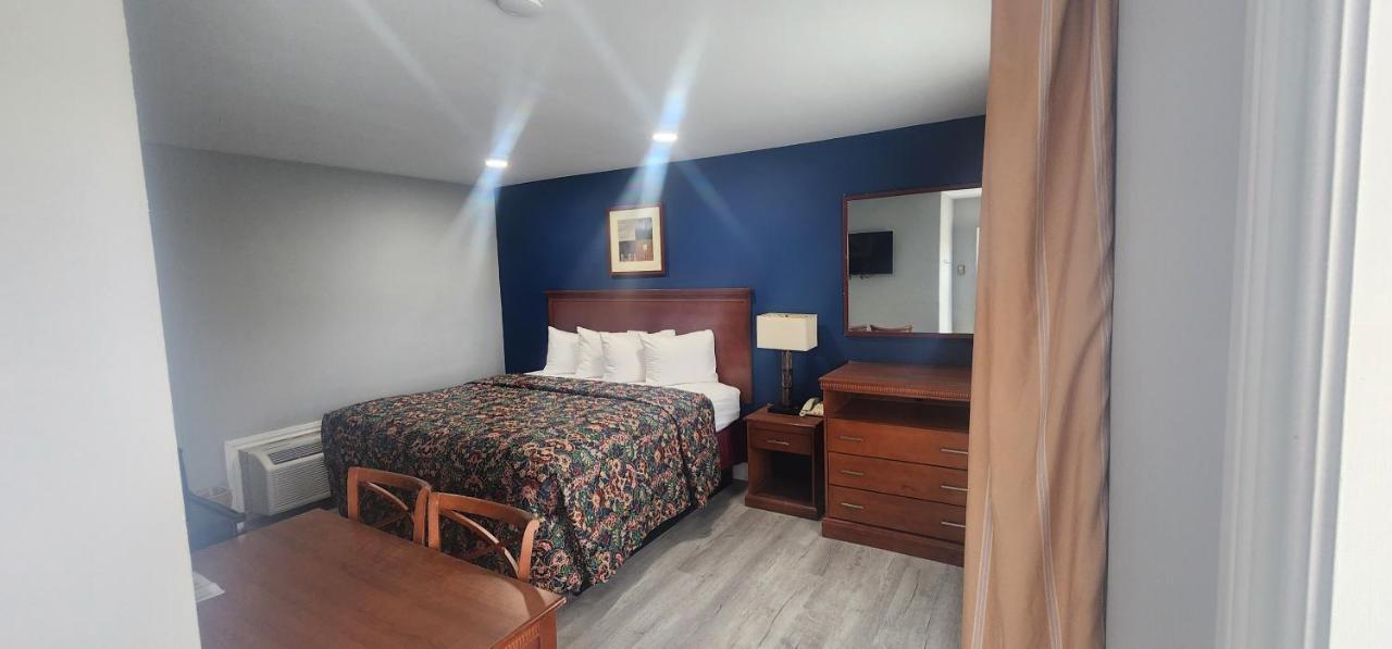 Budget Inn Хорсхедс Екстериор снимка