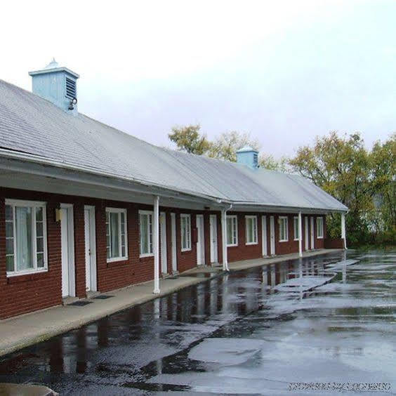 Budget Inn Хорсхедс Екстериор снимка