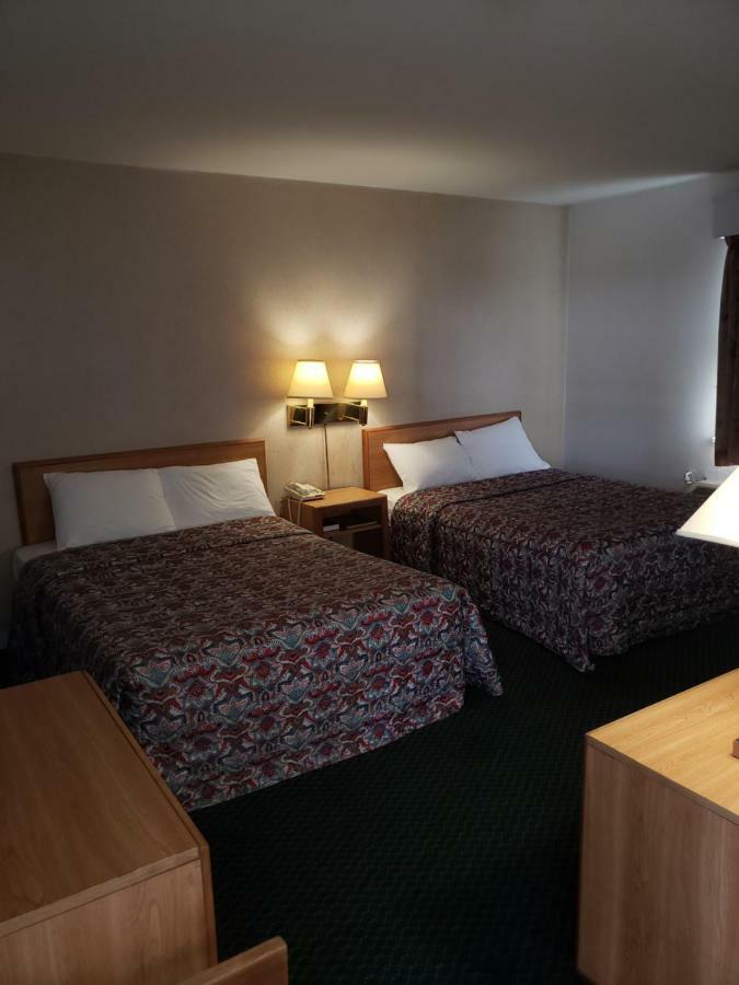 Budget Inn Хорсхедс Екстериор снимка