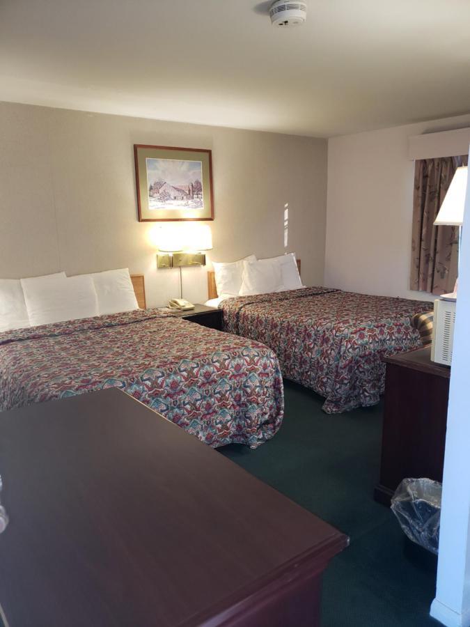 Budget Inn Хорсхедс Екстериор снимка
